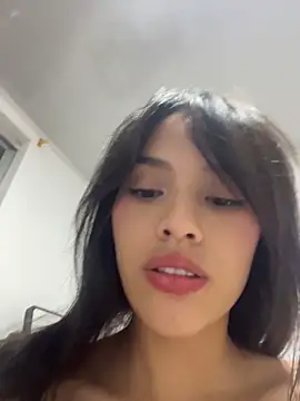 Snapshot of Mia-villalobos chatting on 9, 6, 2026 Mia-villalobos online show from 9, 6, 2026