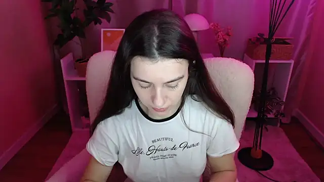 MistyBree online show from 15, 4, 2026