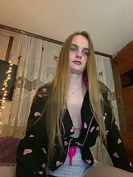 LunaVey online show from 17, 6, 2026