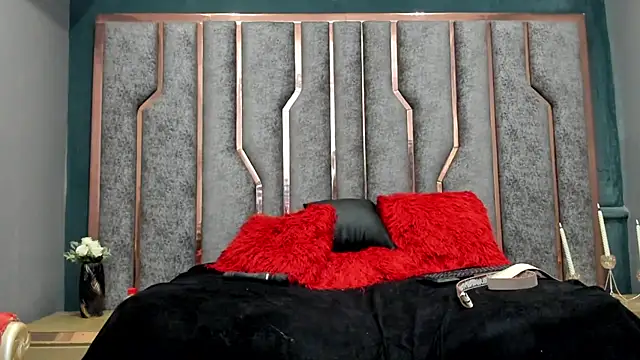 Snapshot of LaurenPaulson chatting on 28, 2, 2026 LaurenPaulson online show from 28, 2, 2026