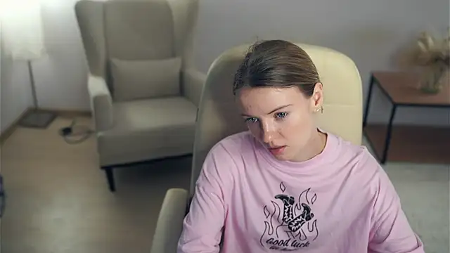 Snapshot of RivkaWarfel chatting on 2, 3, 2026 RivkaWarfel online show from 2, 3, 2026