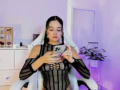 julietha miller online show from 29, 4, 2026