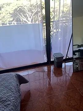 Emi rousse online show from 20, 3, 2026