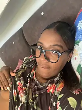 Emi rousse online show from 6, 4, 2026