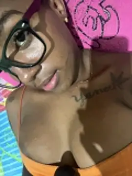 Emi rousse online show from 14, 4, 2026