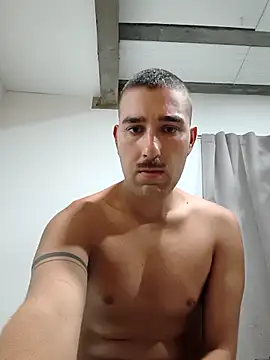 Snapshot of straightdude99 chatting on 1, 3, 2026 straightdude99 online show from 1, 3, 2026