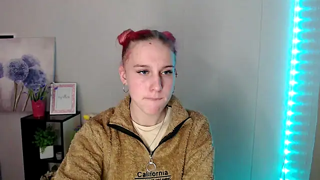 Scarlett lil online show from 2, 4, 2026