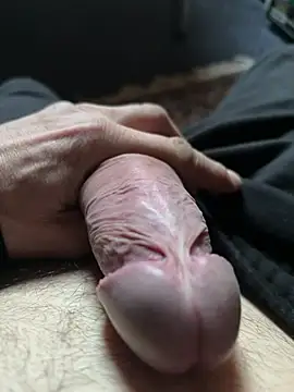 Snapshot of AlexFucklove chatting on 5, 3, 2026 AlexFucklove online show from 5, 3, 2026