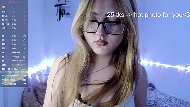 Snapshot of CucKuhta chatting on 27, 5, 2026 CucKuhta online show from 27, 5, 2026