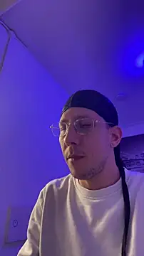 TitanNoir online show from 12, 4, 2026