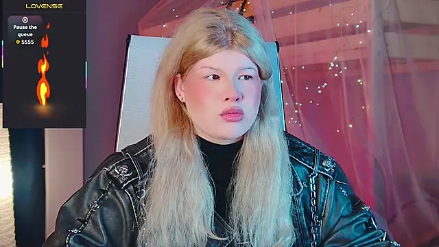 LilithNlsn online show from 19, 4, 2026