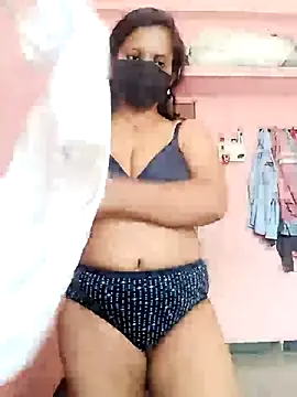 Snapshot of Miss-Dolly07 chatting on 11, 4, 2026 Miss-Dolly07 online show from 11, 4, 2026