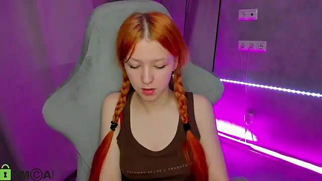 Emma Dusk online show from 20, 5, 2026