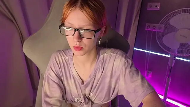Snapshot of Emma_Dusk chatting on 19, 6, 2026 Emma Dusk online show from 19, 6, 2026