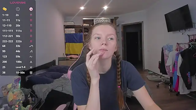 Mary Blu online show from 29, 11, 2025