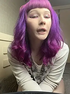 AlexaGudz online show from 6, 4, 2026