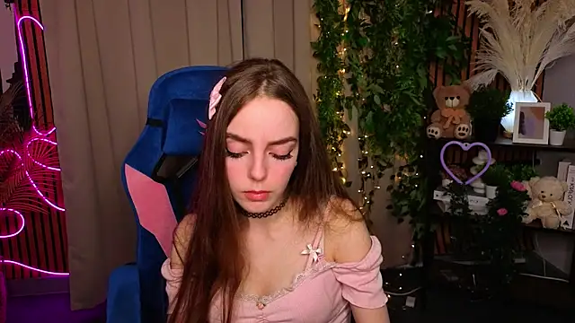 BarbaraMcDaniel online show from 27, 3, 2026