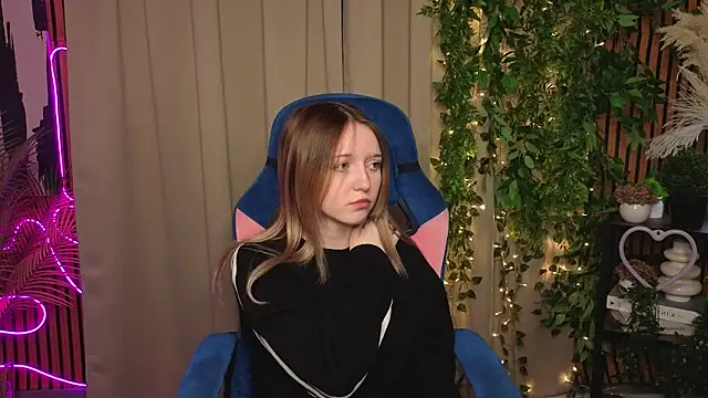 Snapshot of JillHolland chatting on 19, 3, 2026 JillHolland online show from 19, 3, 2026