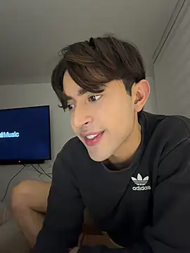 MatthewMoore  online show from 18, 4, 2026