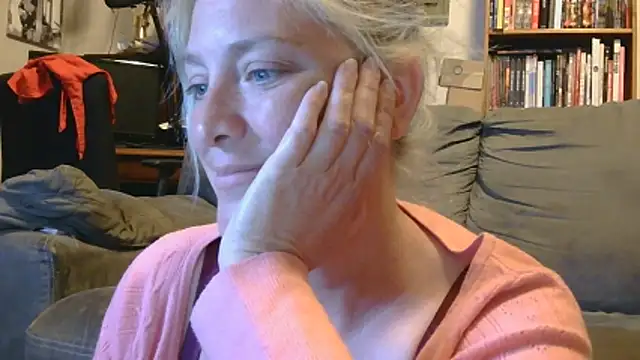 MistyMountains96 online show from 2, 6, 2026