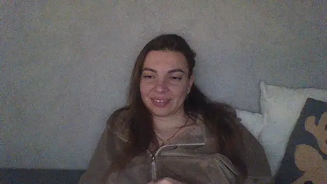 Luna2547 online show from 5, 4, 2026