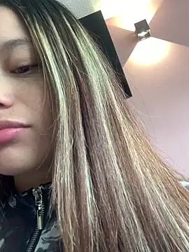 Baby Pink Love online show from 5, 3, 2026