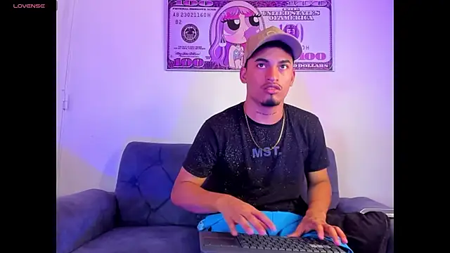 Snapshot of Ares_DAMM chatting on 3, 5, 2026 Ares DAMM online show from 3, 5, 2026
