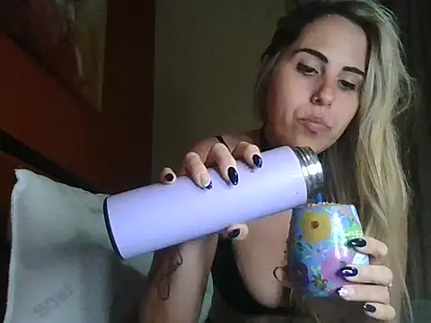 Emilyvuxa online show from 24, 4, 2026