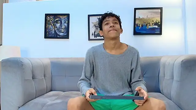 SKINNY BOYXXX online show from 3, 4, 2026