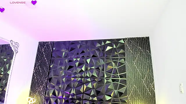 CristineRain online show from 16, 4, 2026