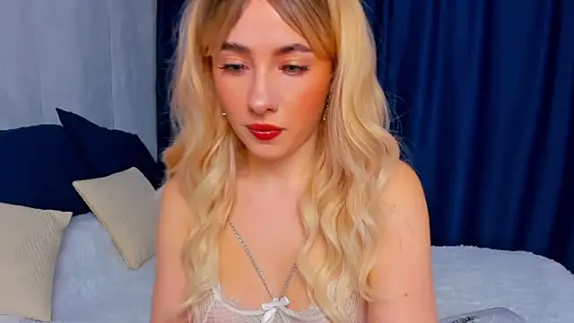 Aria Montclair online show from 19, 4, 2026