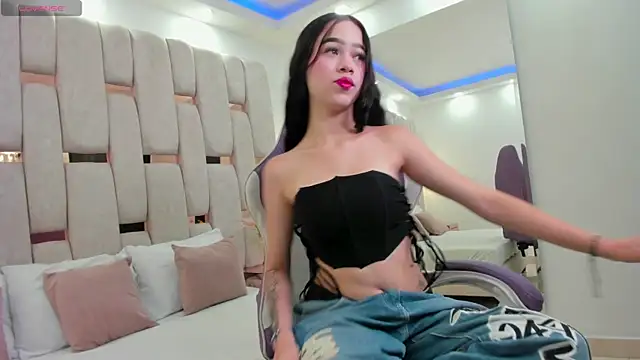 georgina kloss  online show from 21, 4, 2026