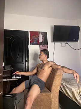 Kenny romano online show from 18, 4, 2026