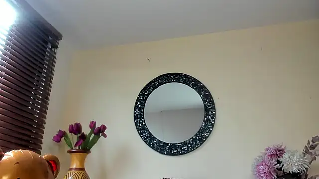 Maye Milf  online show from 12, 3, 2026