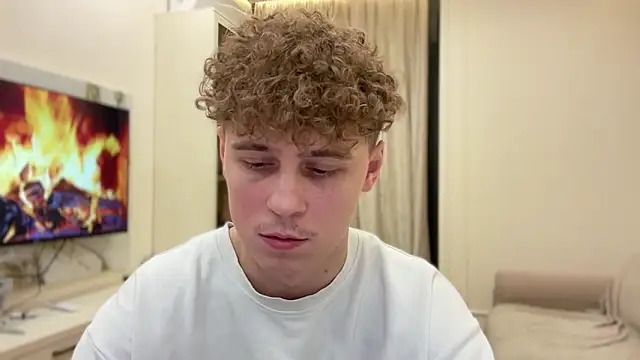 Snapshot of SinsofTyler chatting on 3, 3, 2026 SinsofTyler online show from 3, 3, 2026