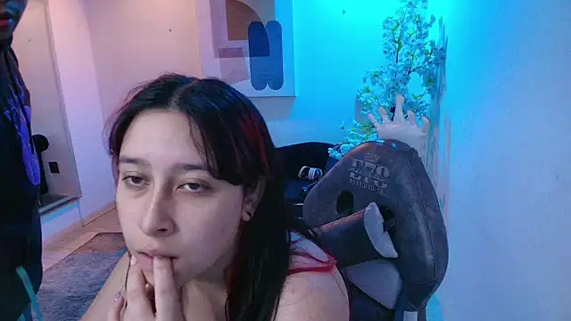 Snapshot of TarlyWho chatting on 15, 5, 2026 TarlyWho online show from 15, 5, 2026