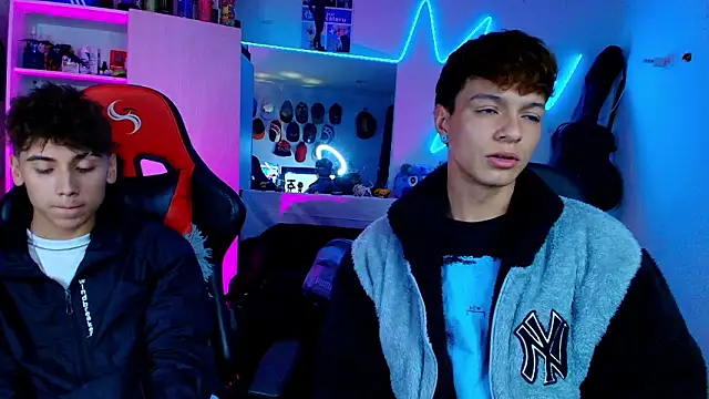 Snapshot of RawDuddes chatting on 14, 3, 2026 RawDuddes online show from 14, 3, 2026