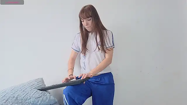 Ashly pinkxx online show from 18, 4, 2026