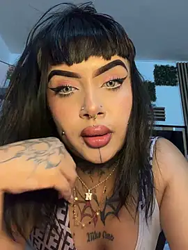 Snapshot of LauriInk1 chatting on 25, 3, 2026 LauriInk1 online show from 25, 3, 2026