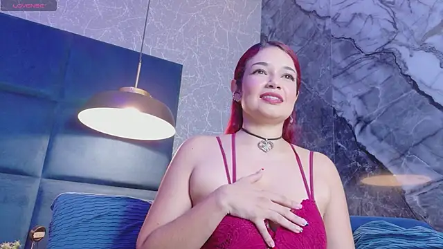 PaulaVegaa online show from 4, 6, 2026