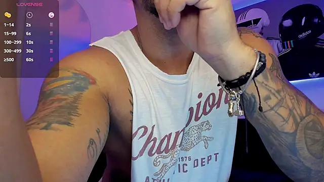Snapshot of NikoHank_ chatting on 5, 6, 2026 NikoHank online show from 5, 6, 2026