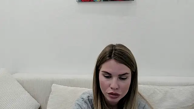 MollyCem online show from 15, 3, 2026