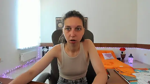 Snapshot of Ellina_Star chatting on 16, 7, 2026 Ellina Star online show from 16, 7, 2026