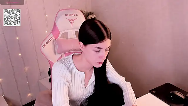 LunaRossaa online show from 21, 4, 2026