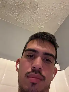 papichulo102099 online show from 23, 4, 2026