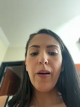 Snapshot of SamanthaWalker_ chatting on 13, 5, 2026 SamanthaWalker online show from 13, 5, 2026