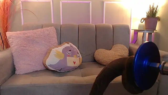 Lala sucker online show from 6, 3, 2026