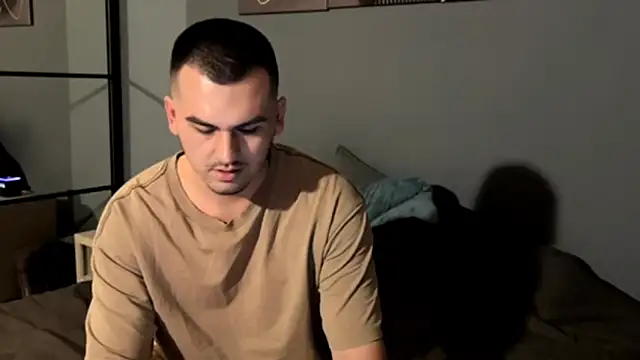 Snapshot of AlexRay22 chatting on 11, 3, 2026 AlexRay22 online show from 11, 3, 2026