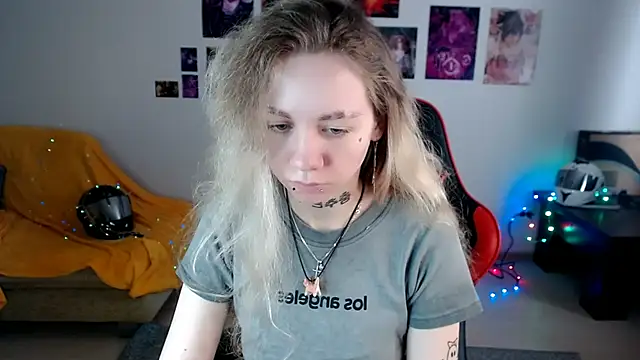 Nica Kawaii online show from 3, 4, 2026