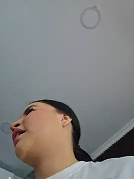 Snapshot of Pretty_Julieta chatting on 15, 5, 2026 Pretty Julieta online show from 15, 5, 2026